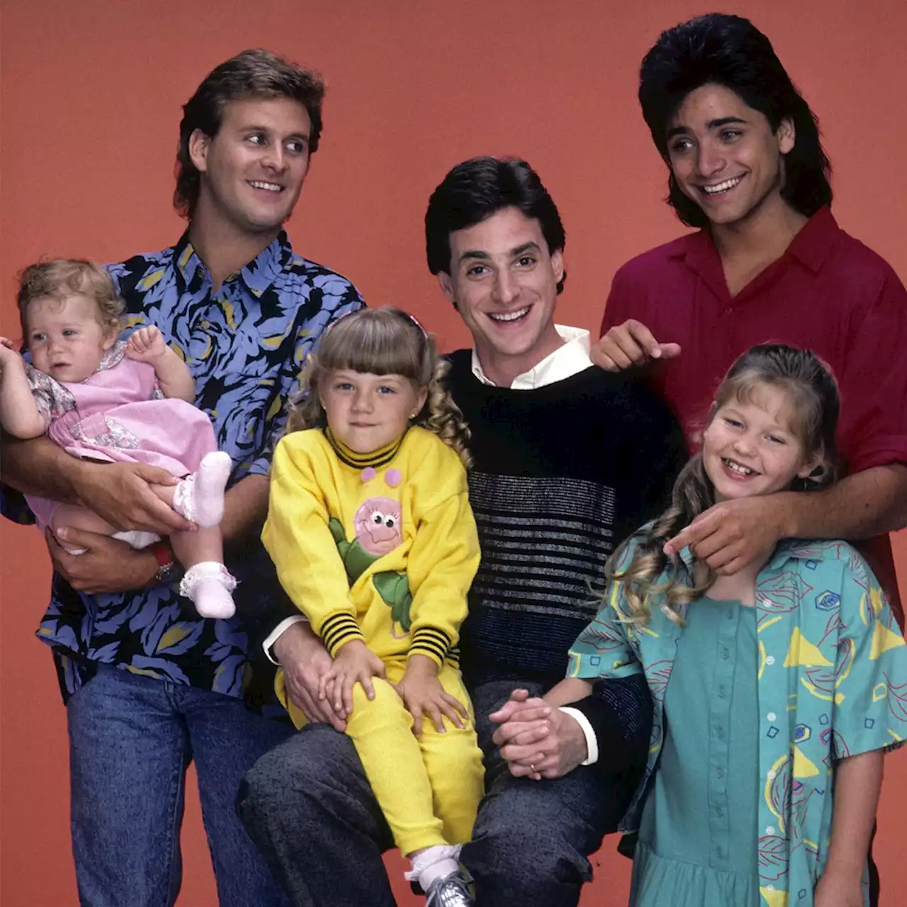 How John Stamos and Jodie Sweetin Feel About Full House Turning 35 - E! Online