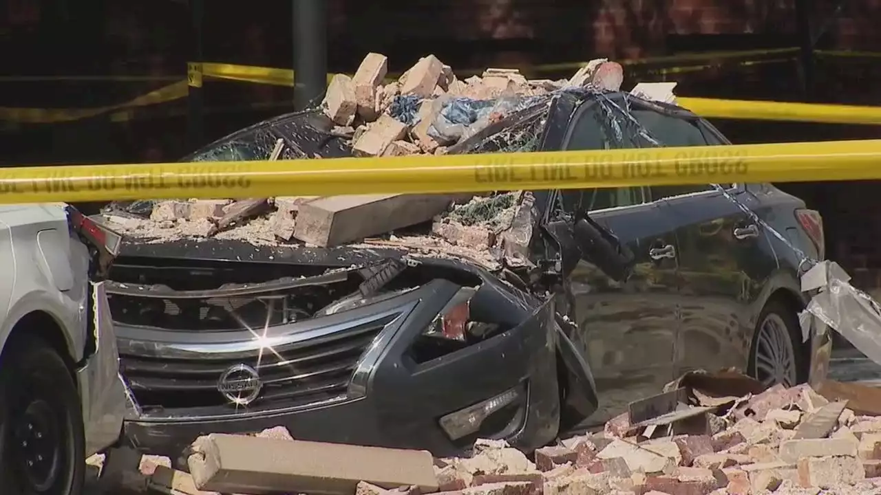 Man dies after explosion at Austin apartment building