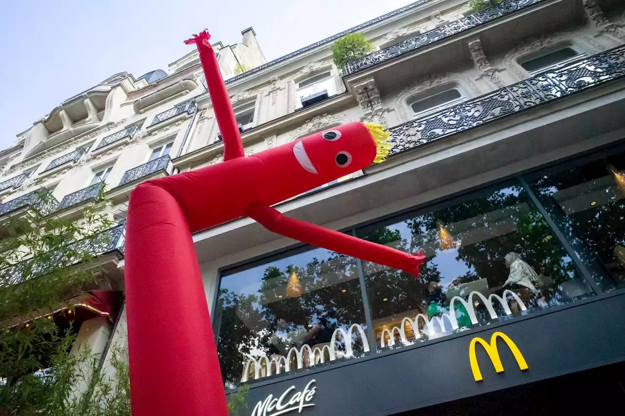 « En salle », de Claire Baglin : McDo, ton univers impitoyable