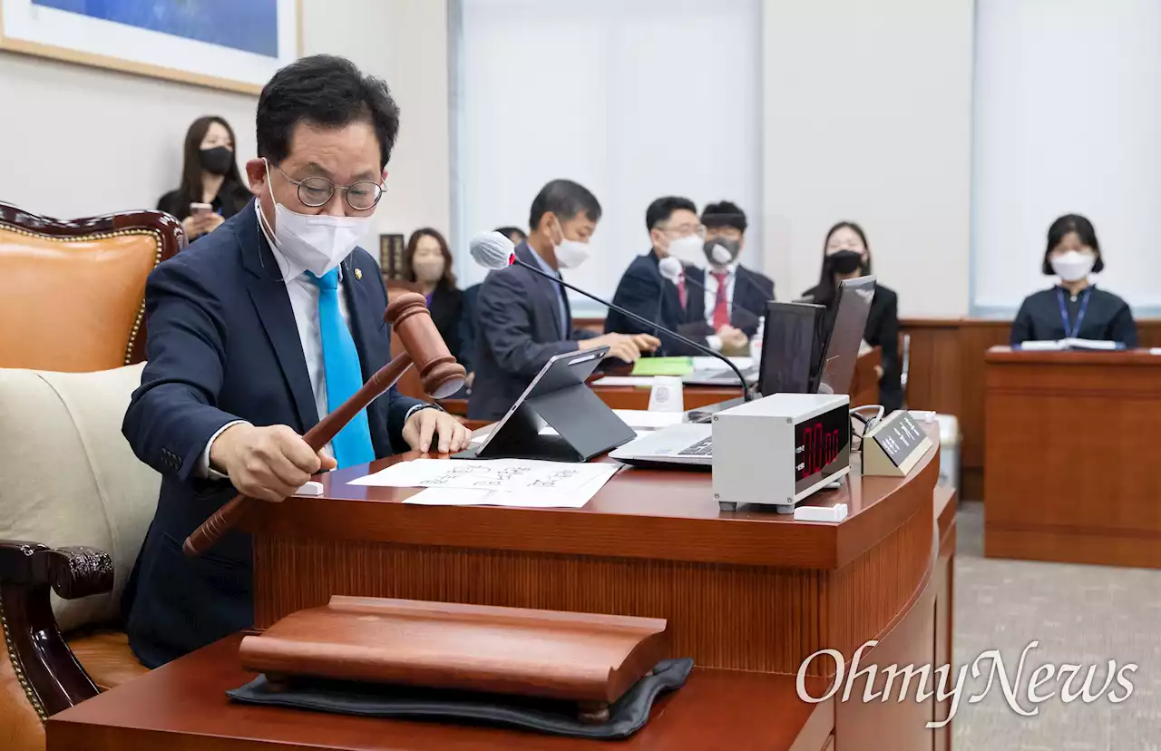 교육위, '김건희 논문표절' 국감 증인 채택... 국힘 반발