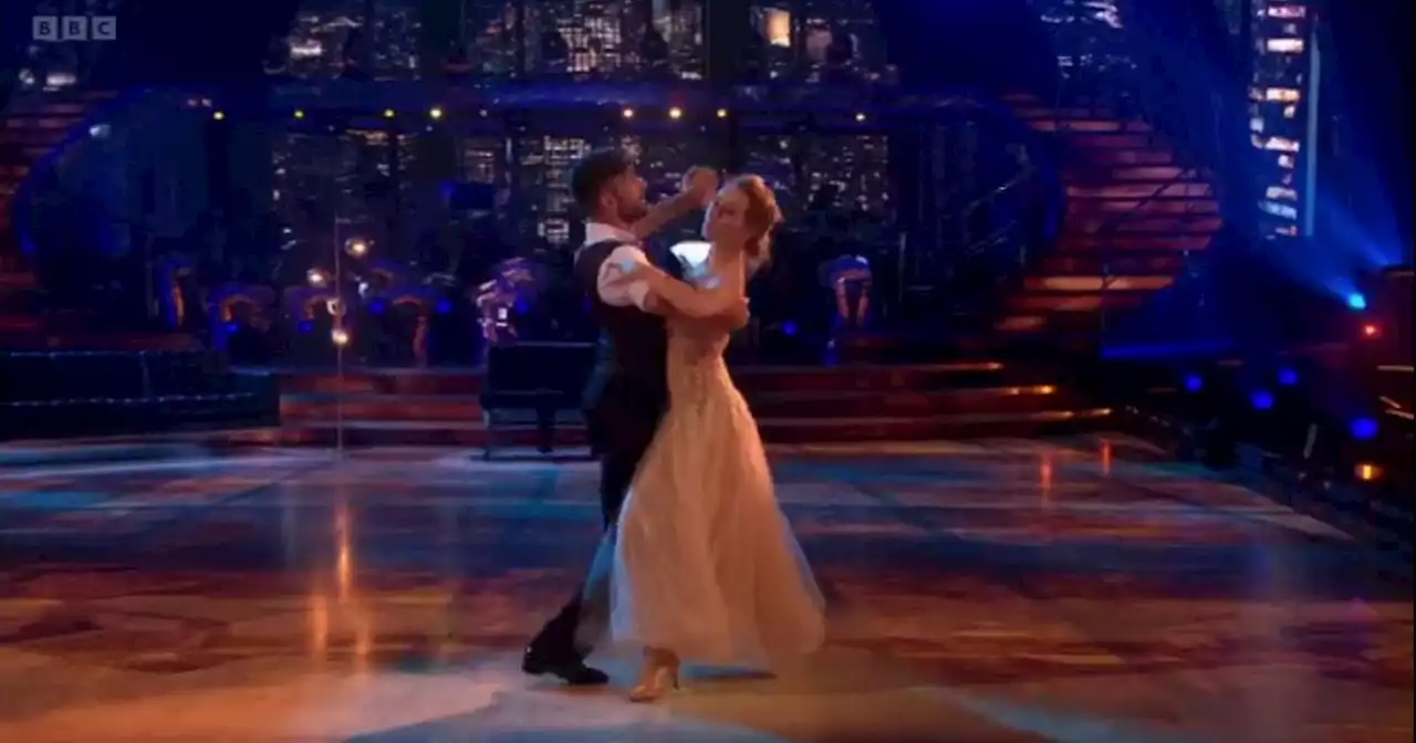 Strictly fans in tears as 2021 winners Giovanni and Rose Ayling-Ellis reunite