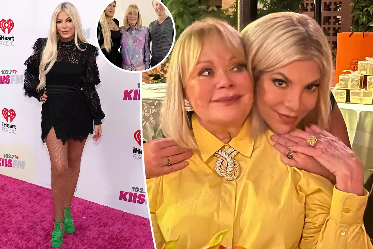 Tori Spelling shares rare photo with mom Candy and brother Randy