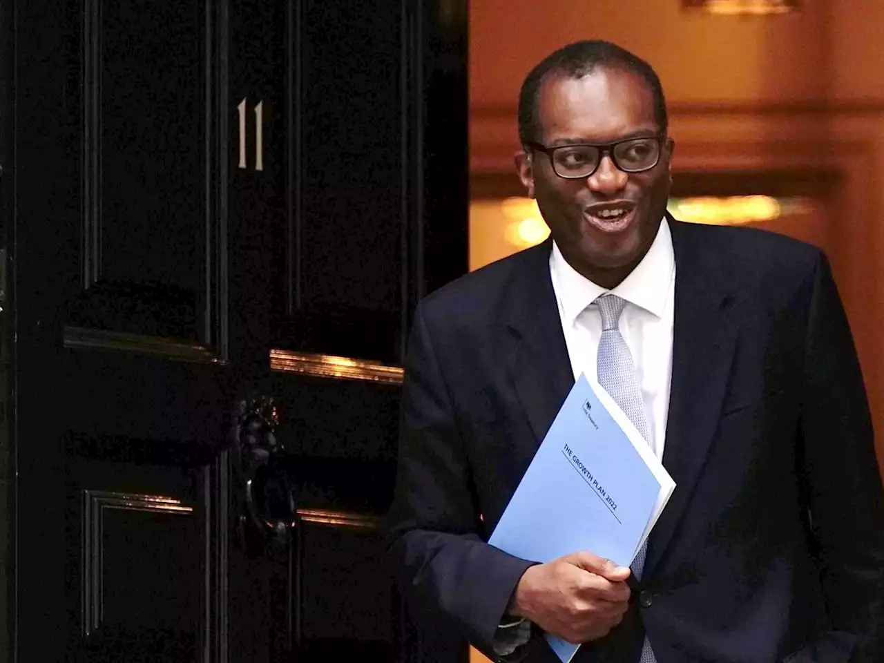 Kwasi Kwarteng axes top income tax rate for highest earners