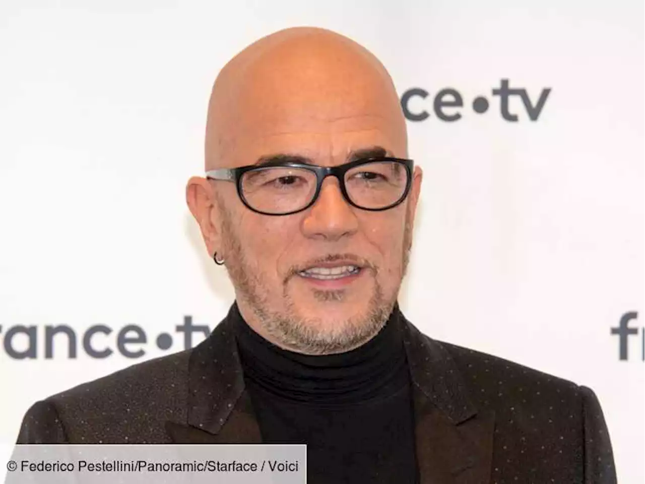 Pascal Obispo pose avec sa sœur Sandrine pour une occasion bien spéciale - Voici