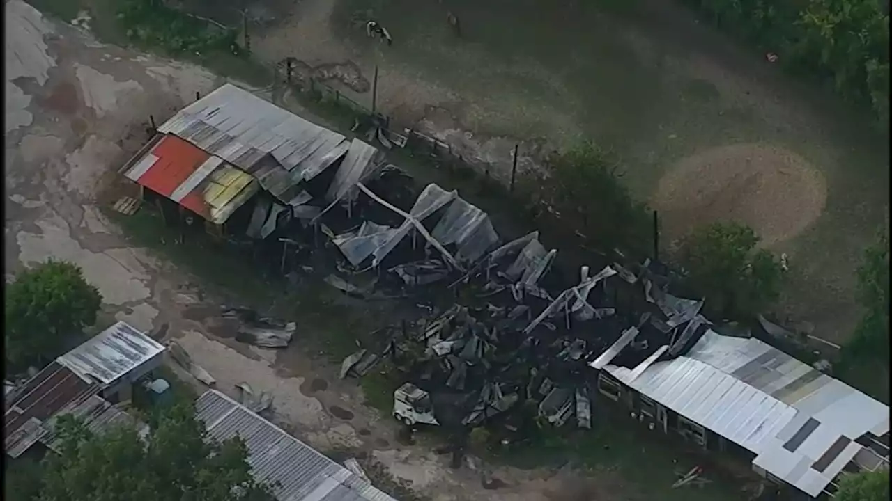 Several horses killed in massive stable fire at Linn Street Stables in northeast Houston