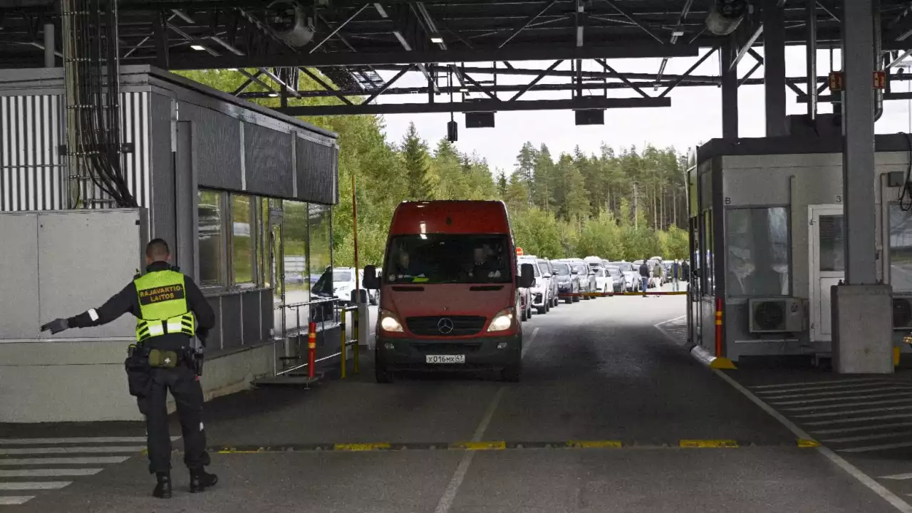 Video of Finnish border traffic predates Russian mobilization order