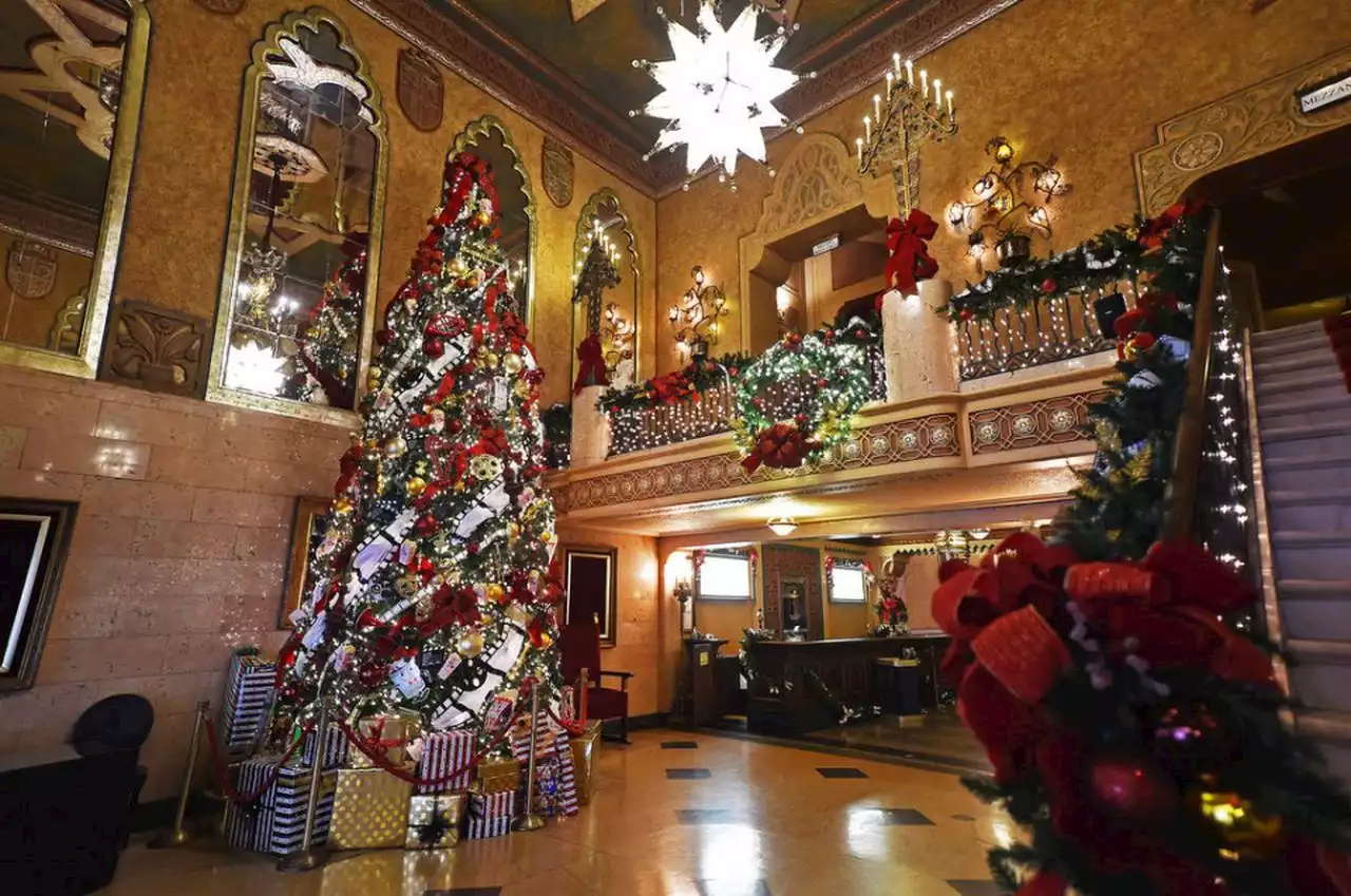 Alabama Theatre 2022 holiday film series: Dates, times, tickets, more