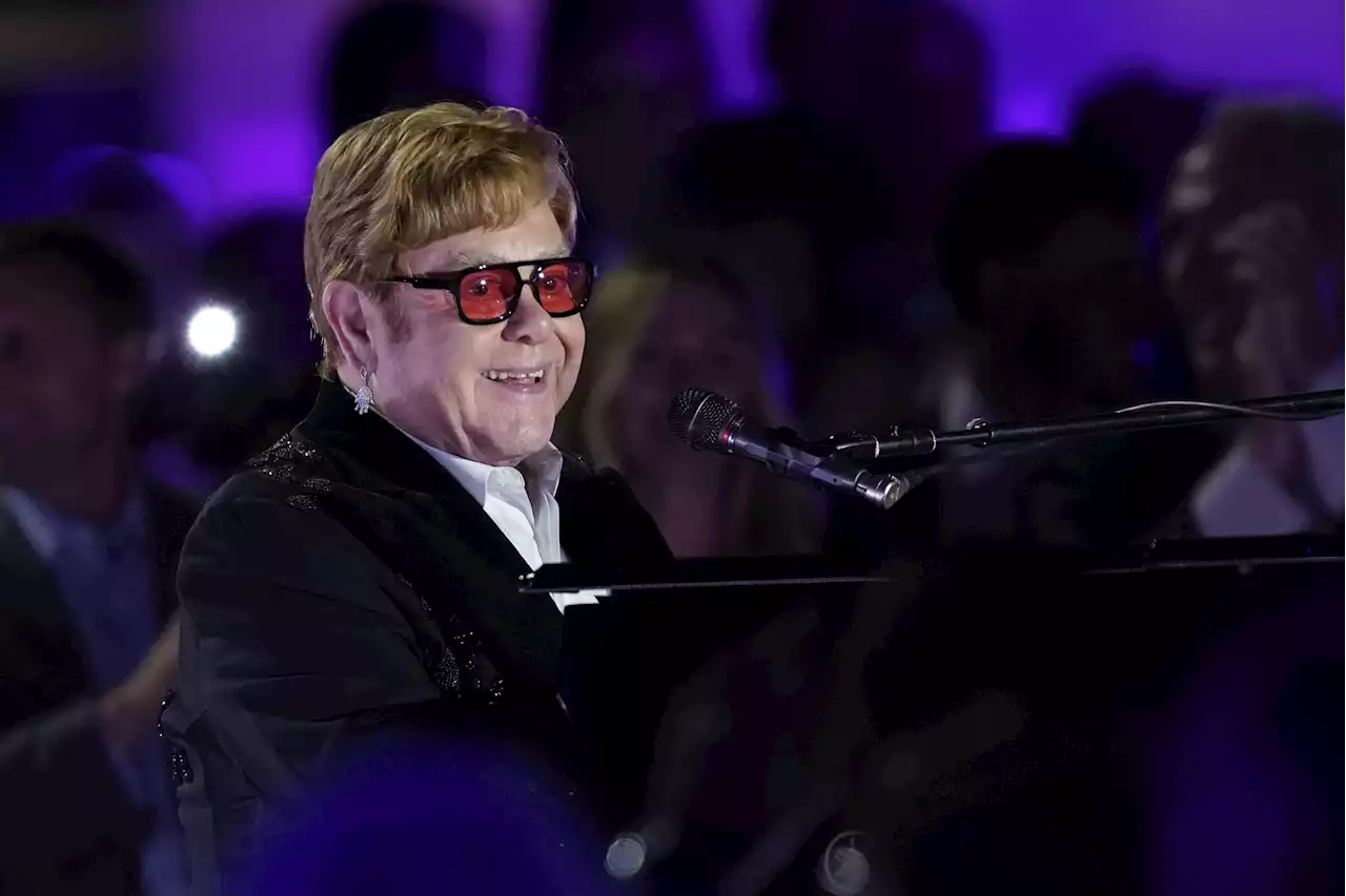 'Let's have some music': Elton John plays White House