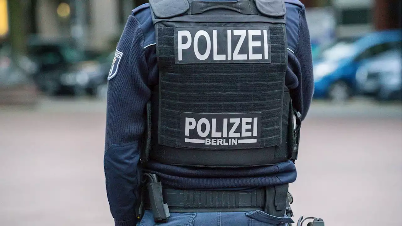 Rassismus - Berliner Polizei bleibt nach umstrittenem Einsatz bei syrischer Familie in der Kritik - neuer Diskriminierungsfall