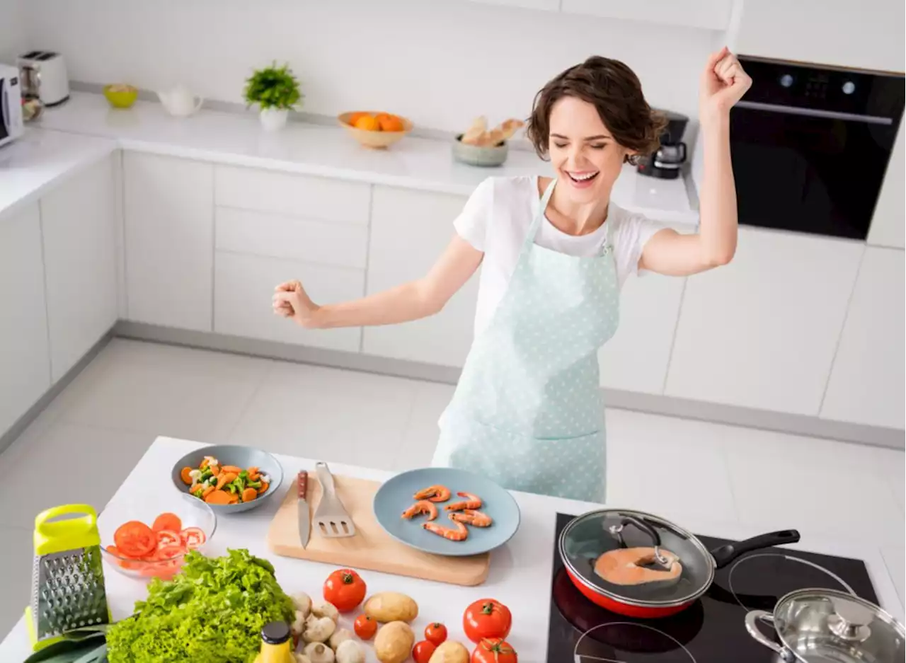 This Anti-Fatigue Kitchen Mat Saves My Back While Cooking