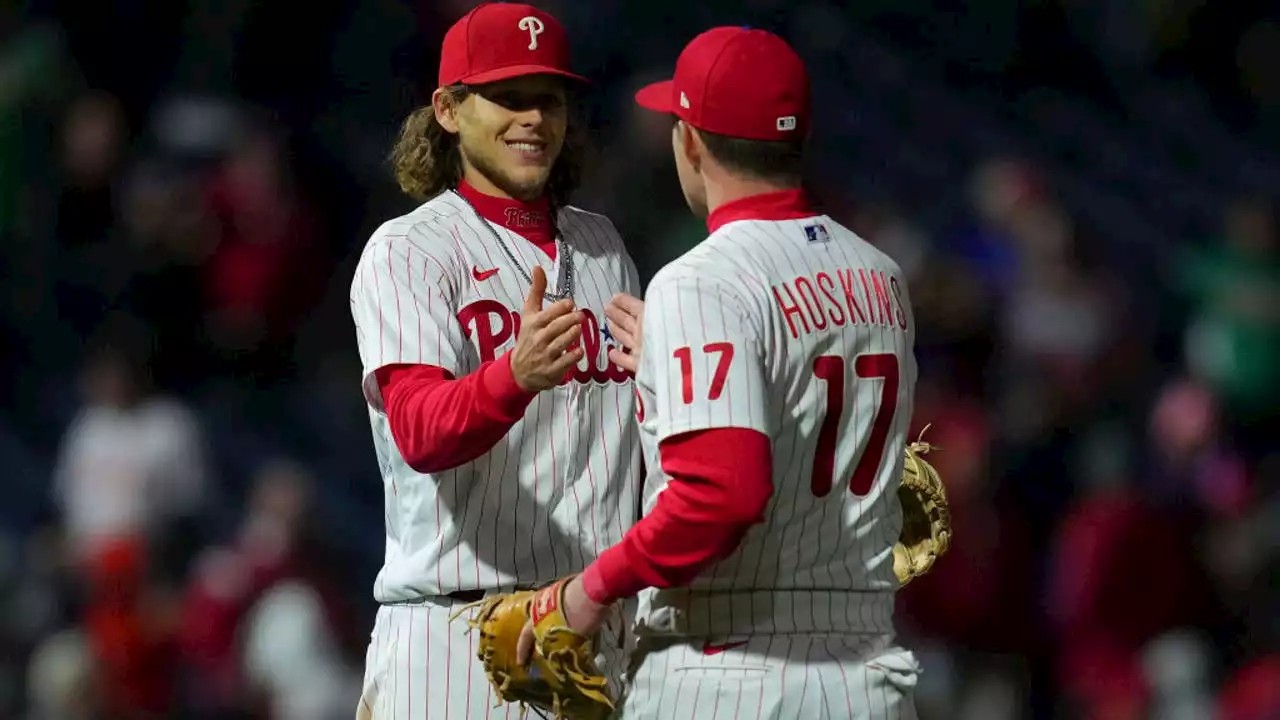 Rhys Hoskins homers as Nola, Phillies beat Braves 9-1