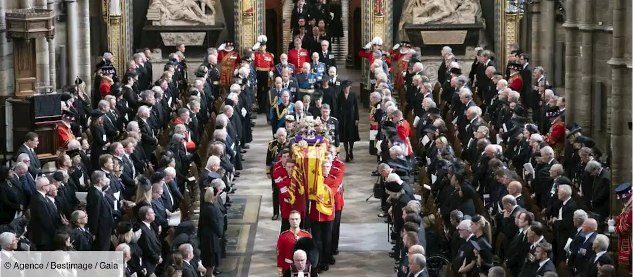 Funérailles d’Elizabeth II : la vidéo d’un député accusé d’avoir ri provoque l’indignation - Gala