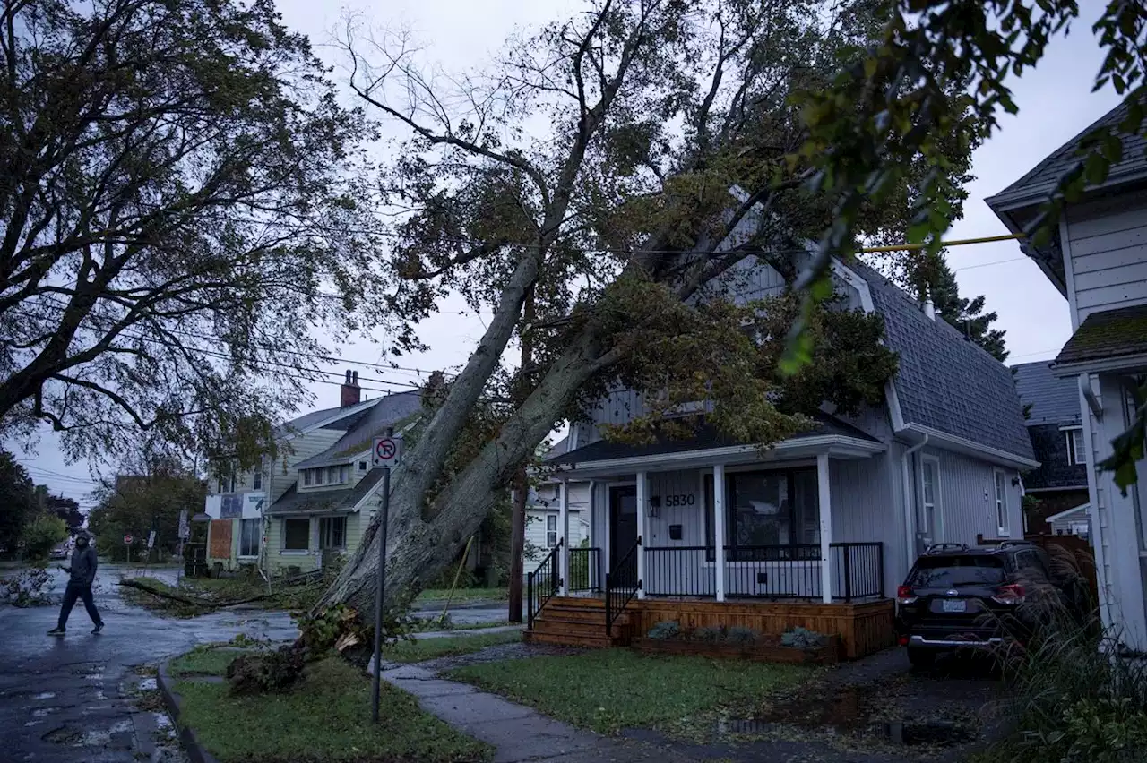 Post-tropical storm Fiona makes landfall in Nova Scotia; Cape Breton declares state of emergency