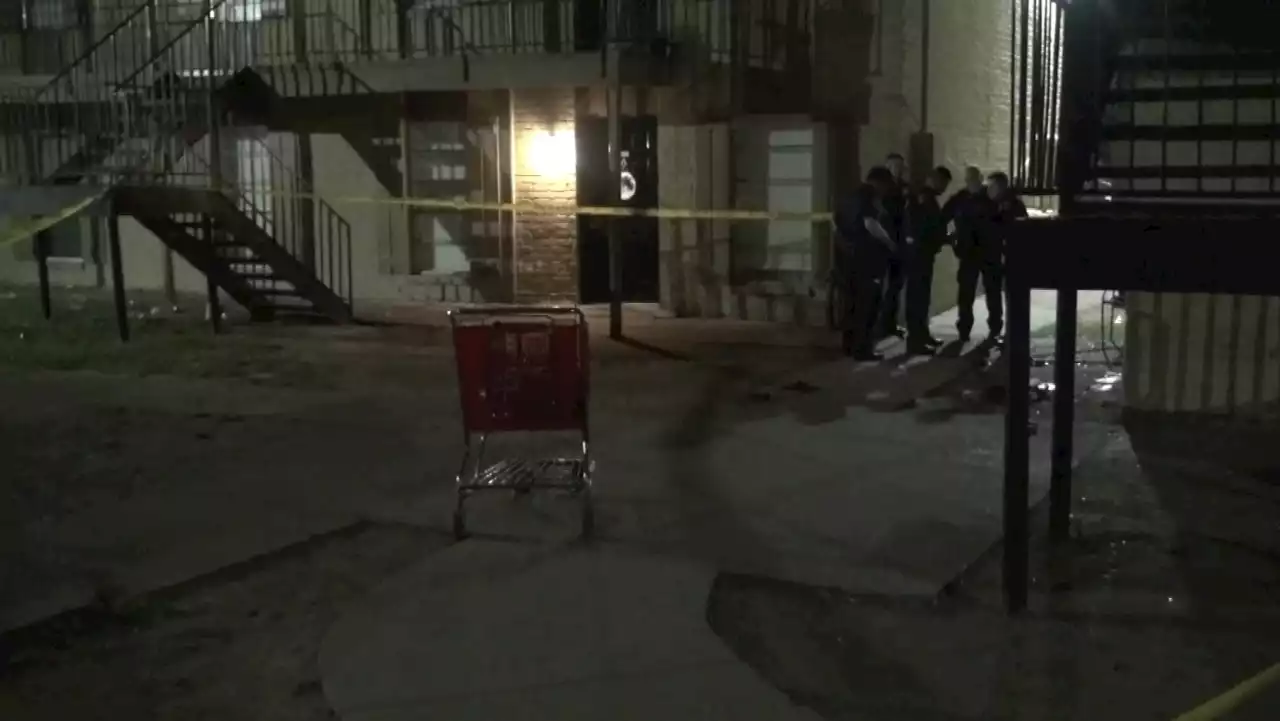 Man in serious condition after being shot multiple times at southeast Houston apartment