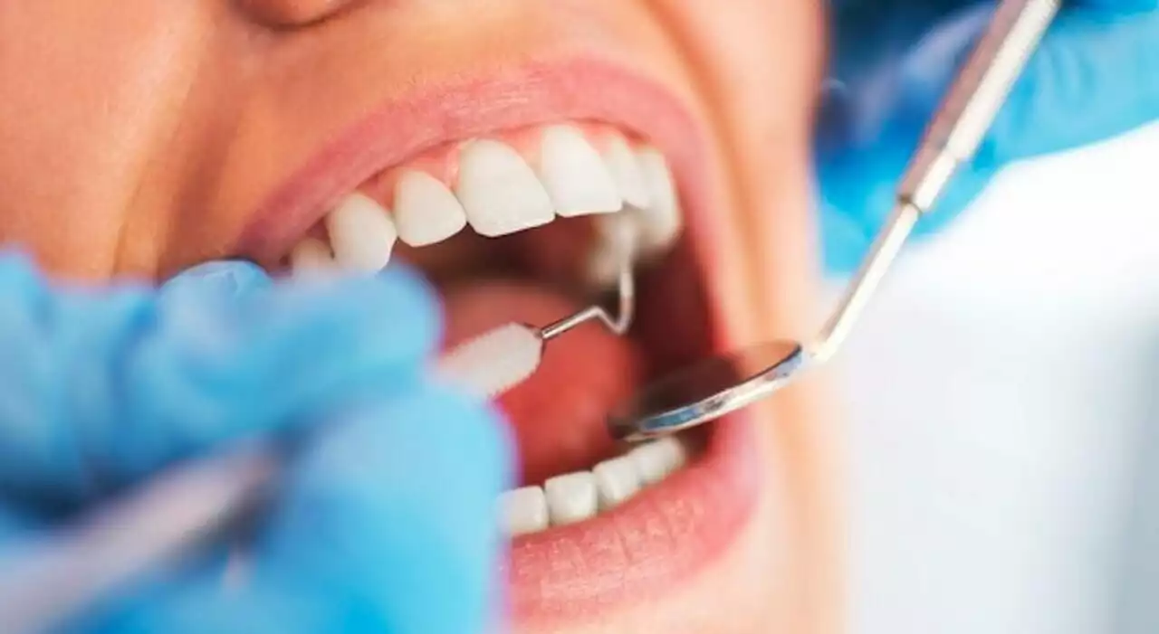 Va dal dentista per una carie, bambina esce con un danno cerebrale. La famiglia: «Cieca e paralizzata per un errore»