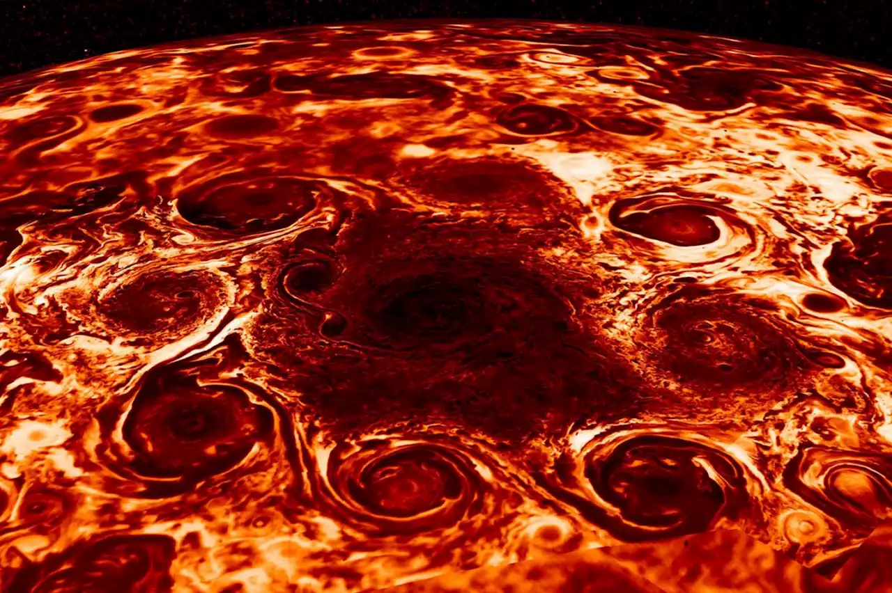 Sur Jupiter, ce motif géométrique parfait laisse les astronomes perplexes