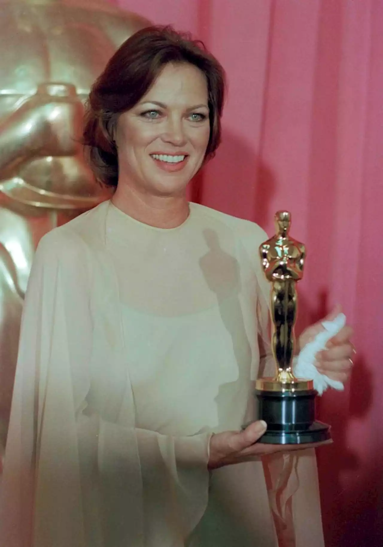 Oscar-winning 'Cuckoo's Nest' actor Louise Fletcher dies