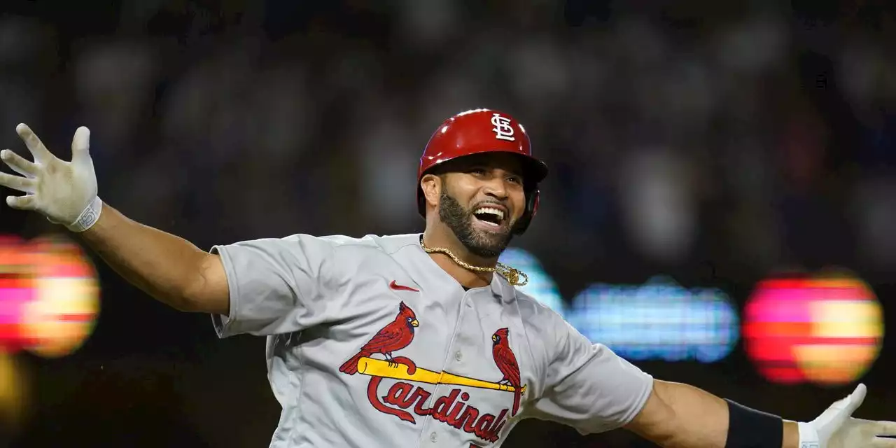 Cardinals' Pujols hits 700th home run, 4th player to reach mark