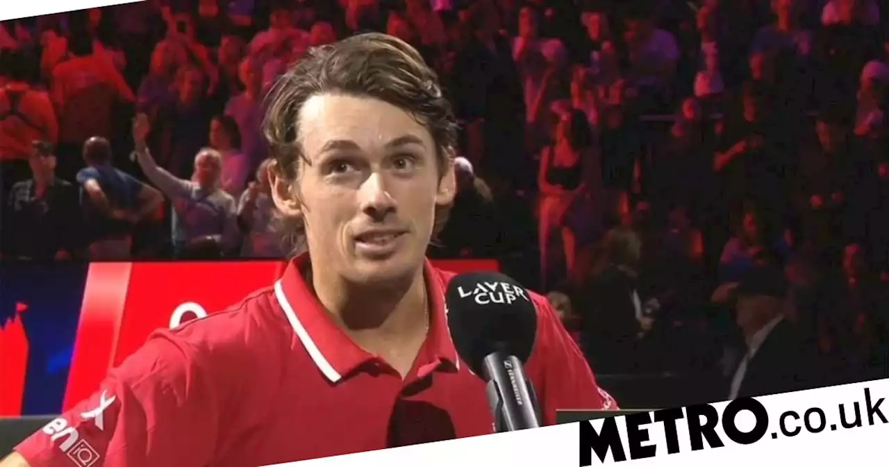 Alex de Minaur booed by angry crowd for Roger Federer gaffe at Laver Cup