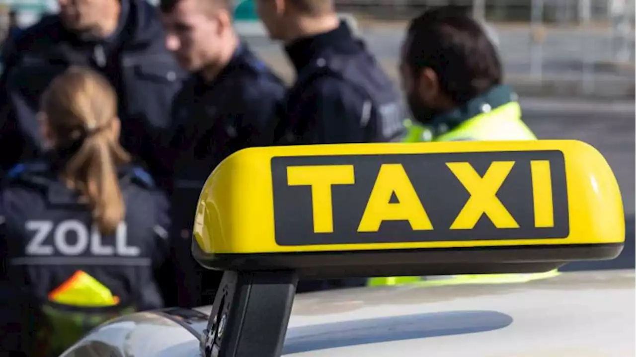 Viele Unregelmäßigkeiten bei Taxi-Großkontrolle entdeckt