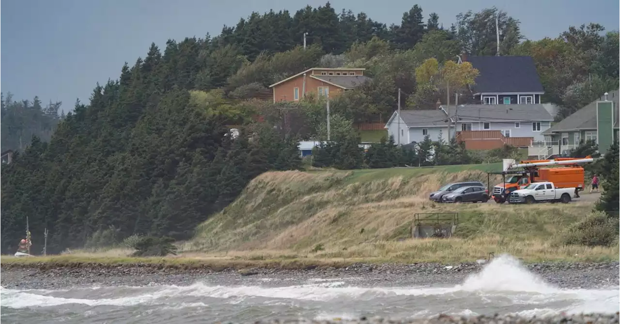 Storm Fiona hammers Canada's east coast, forcing evacuations