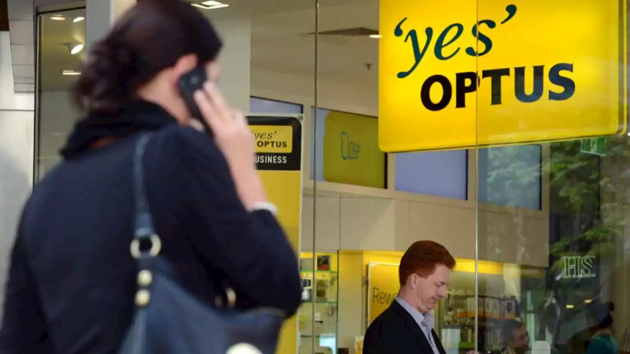 Federal police monitoring reports of stolen Optus data being sold on the dark web