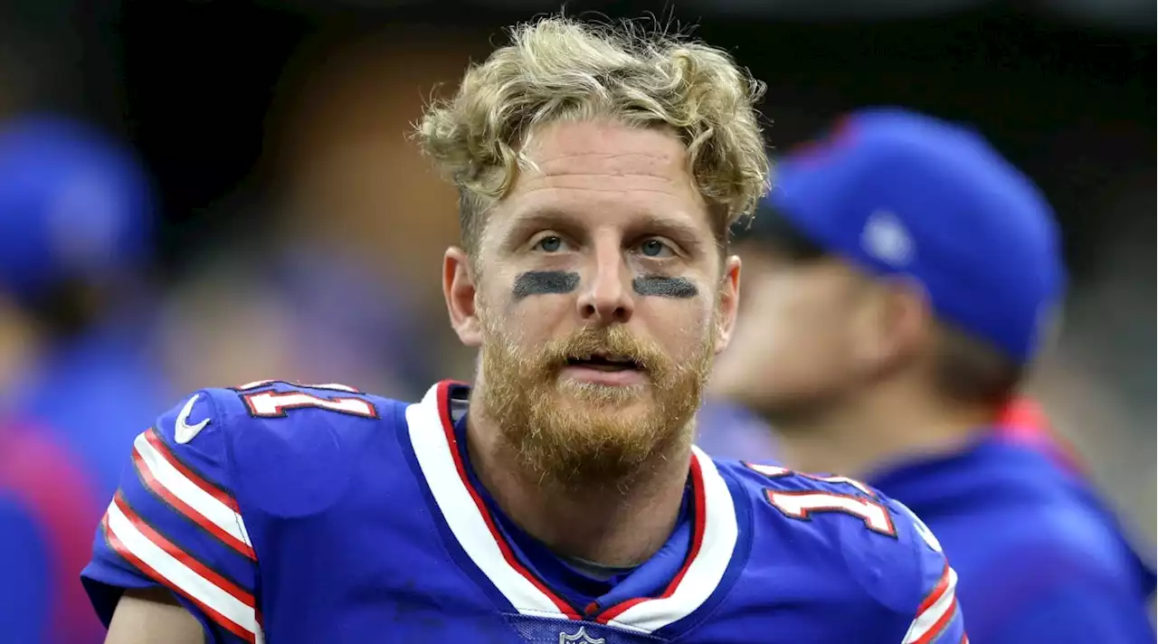 Buccaneers Add Cole Beasley to Active Roster