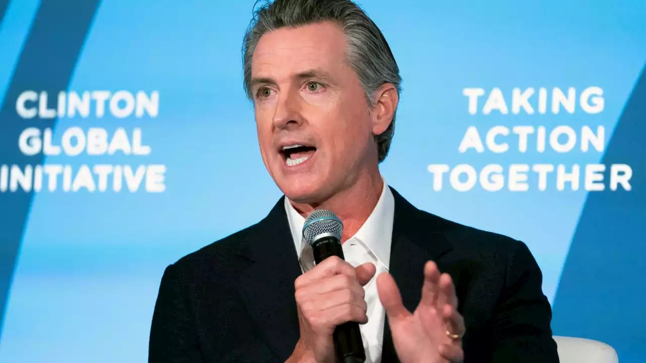 California governor travels to Texas amid feud with GOP