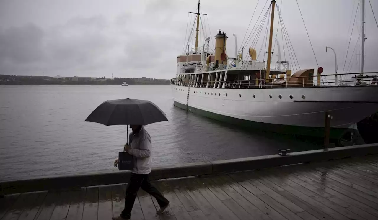 Fiona knocks out power with strong winds in Atlantic Canada