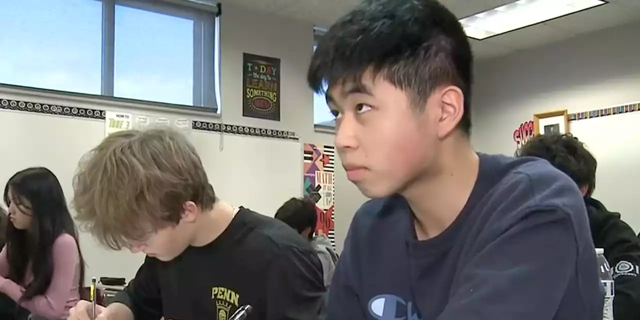 High school student becomes first ever to earn maximum score on AP calculus exam