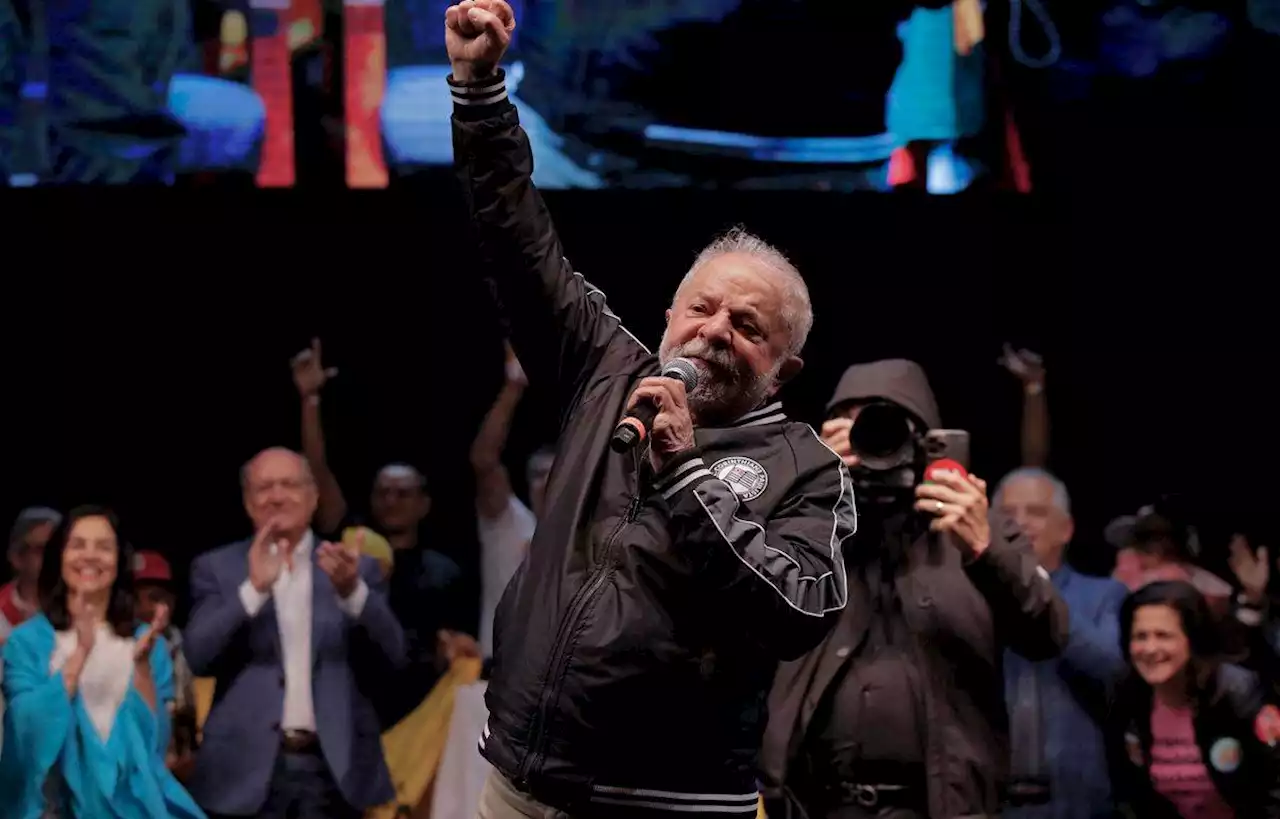 A J-7 de la présidentielle au Brésil, possible victoire de Lula au 1er tour