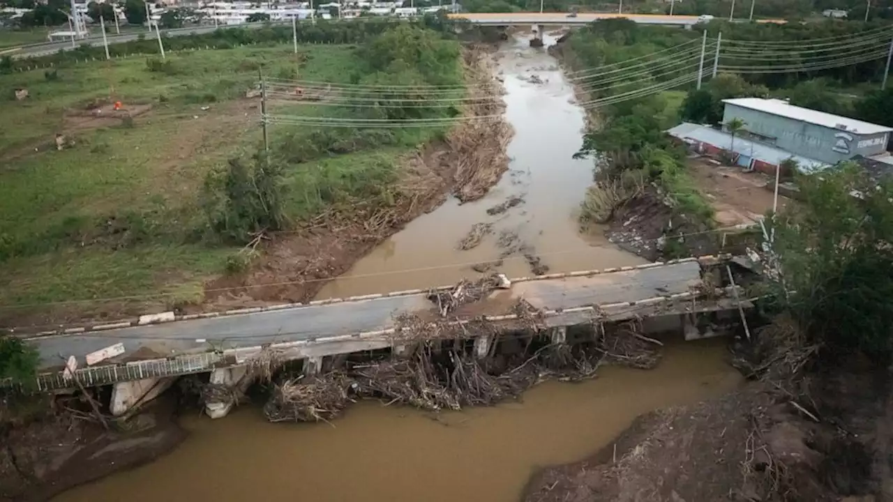 Puerto Ricans await aid, fret about post-hurricane recovery