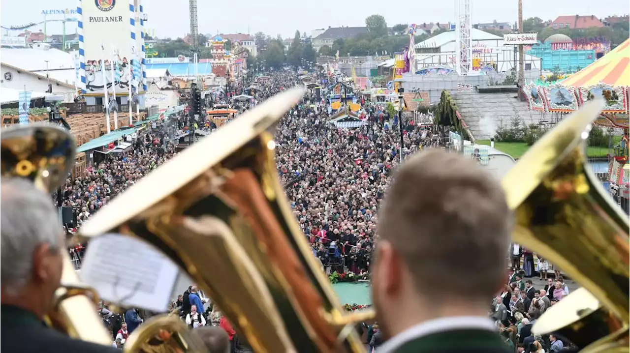 Corona, Layla und Glühwein: Halbzeit-Bilanz auf der Münchner Wiesn