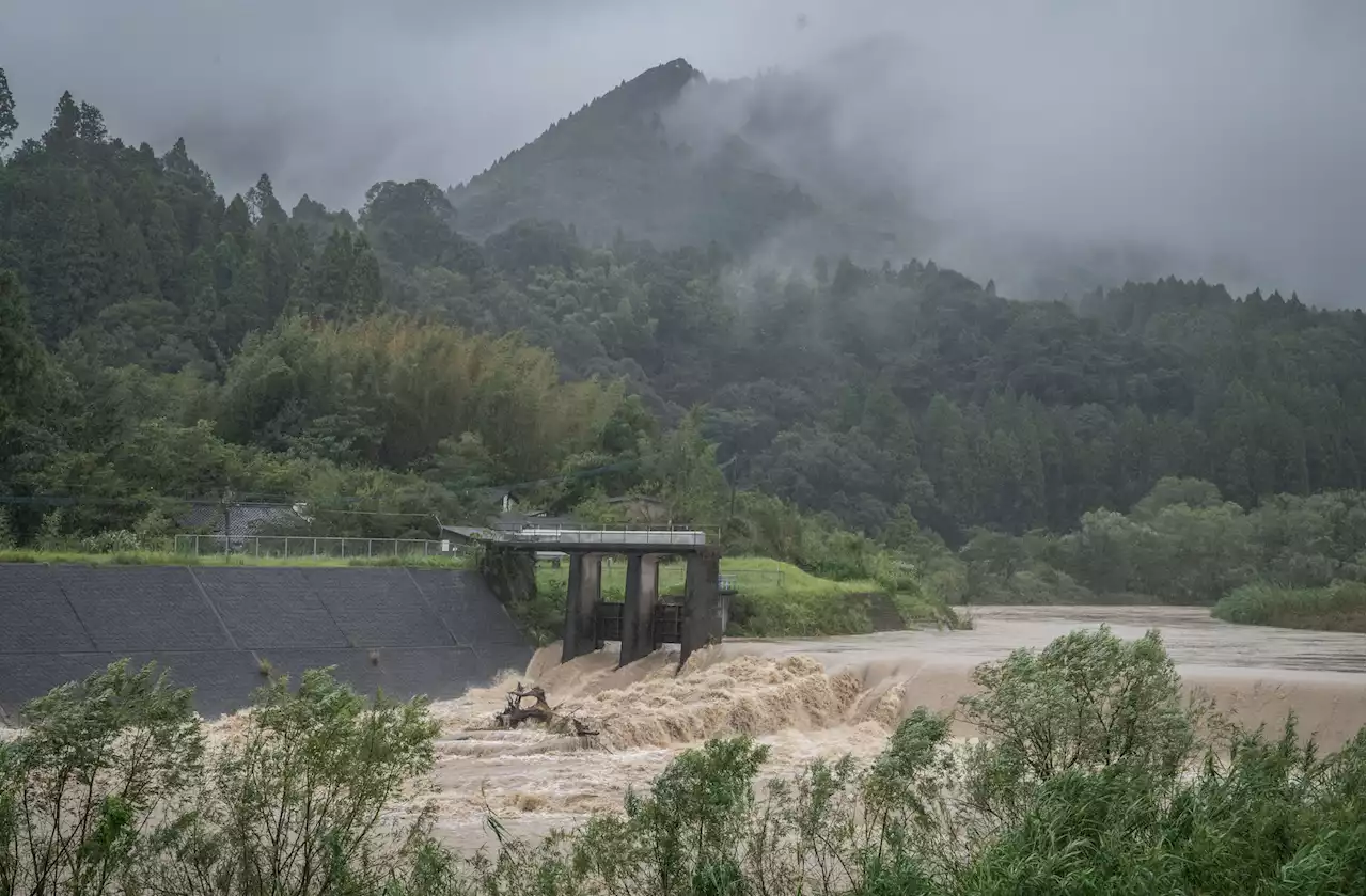 Japon : le typhon Talas fait deux morts et provoque des coupures électriques