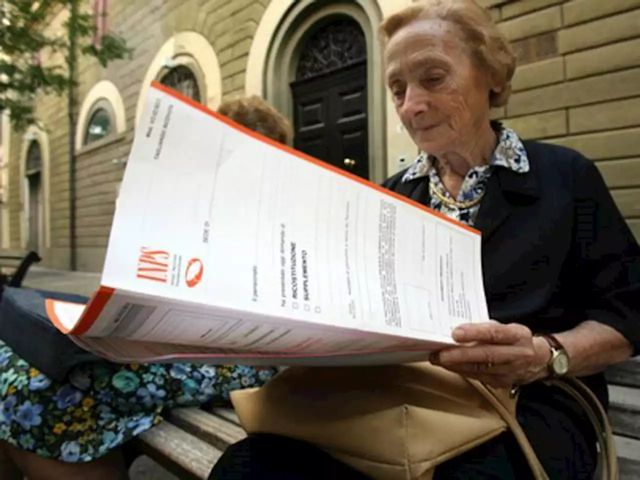 Pensioni: come cambiano a ottobre tra bonus, rivalutazione e anticipo del recupero dell’inflazione