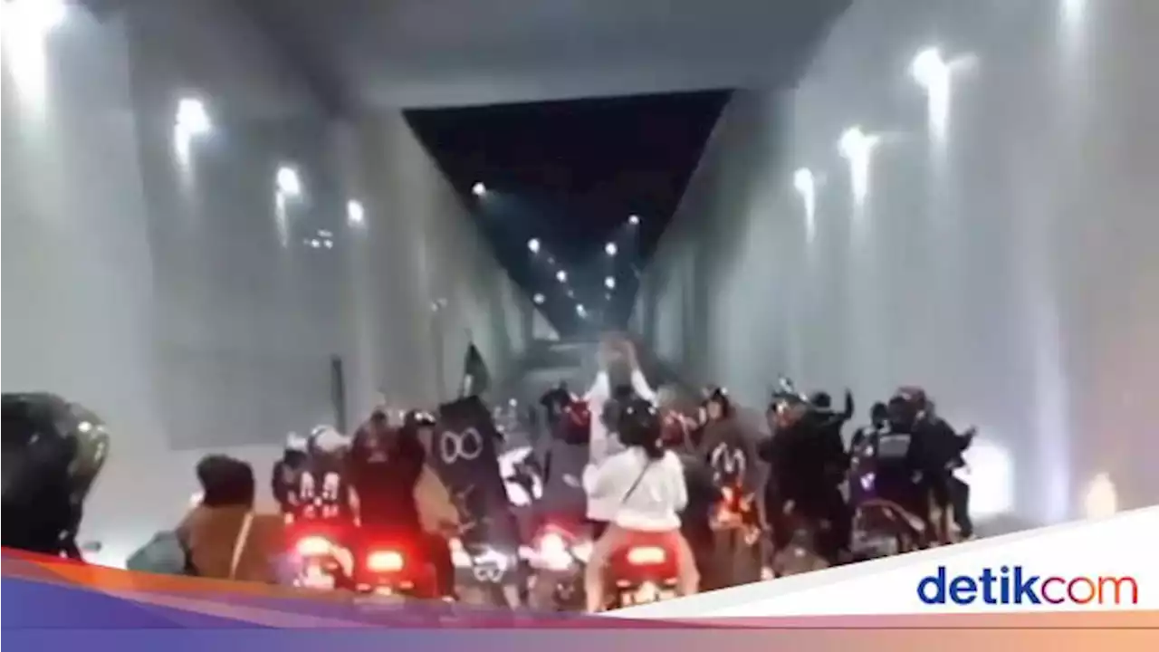 Heboh Aksi Gerombolan Bermotor Tutup Jalan Underpass di Cimahi