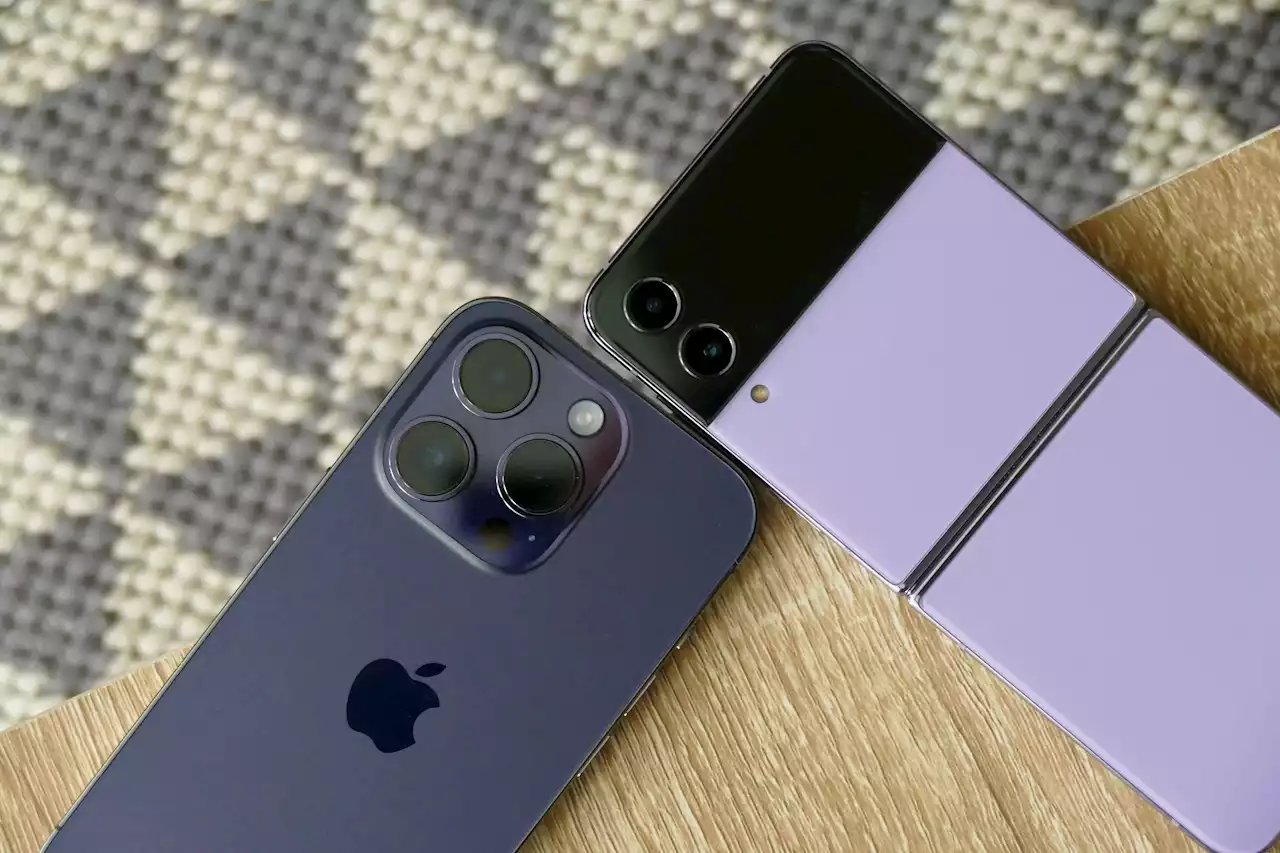 iPhone 14 Pro or Z Flip 4 for a $1,000 camera? We tried both | Digital Trends