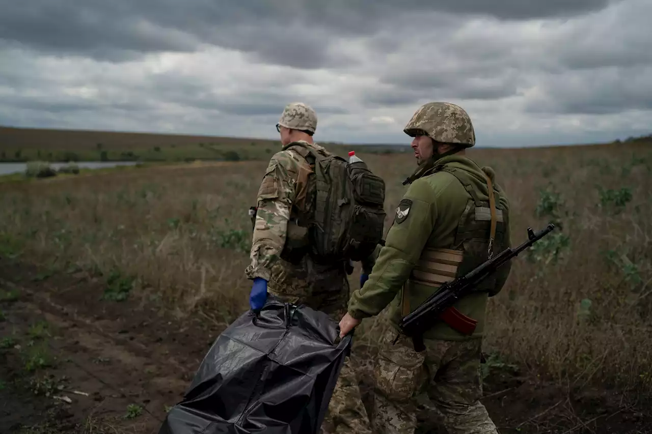 Russia targets dams as Ukrainian troops push south