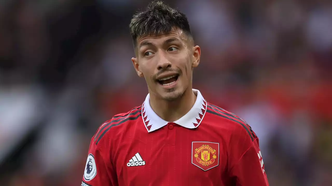 Dikritik Terlalu Pendek, Bek Manchester United Lisandro Martinez Beri Jawaban Berkelas | Goal.com Indonesia