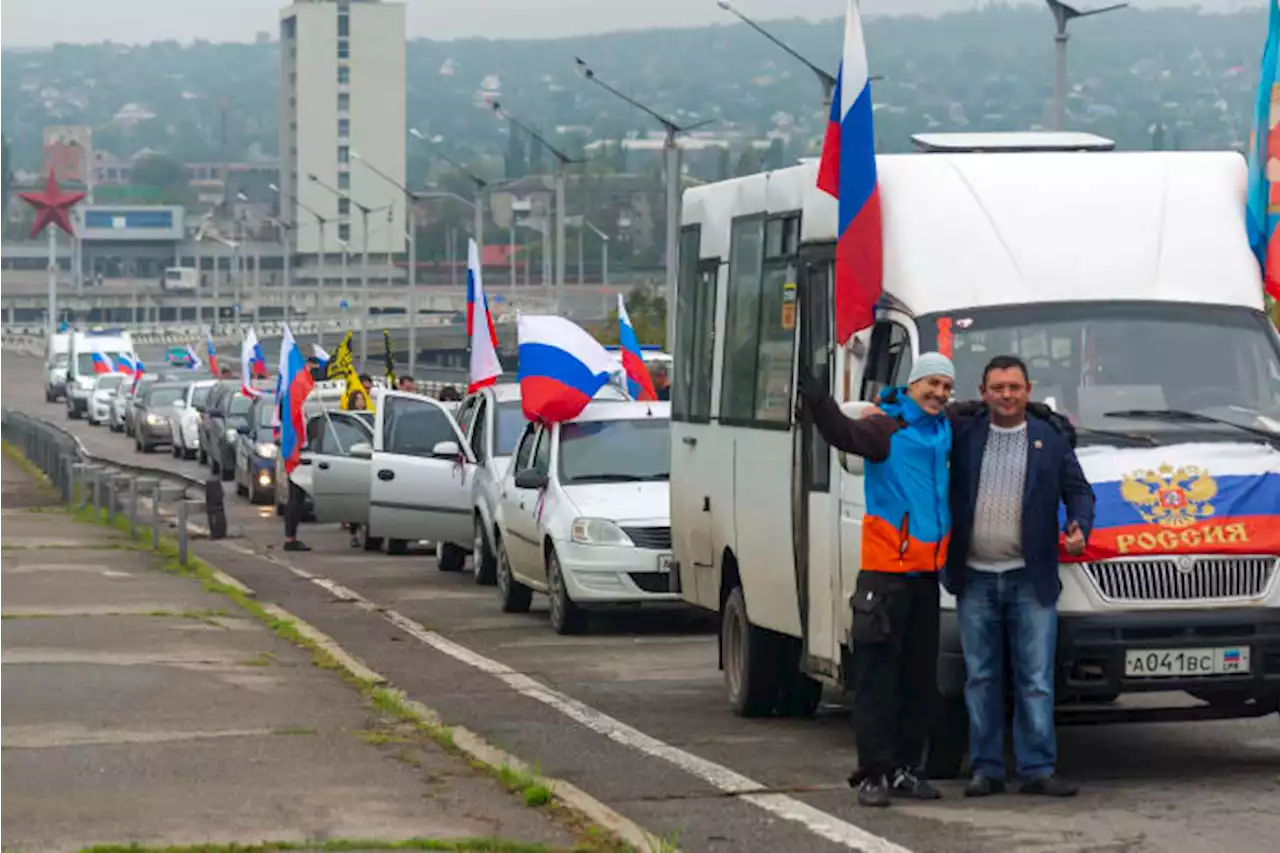 Kremlin stages votes in Ukraine, sees protests in Russia