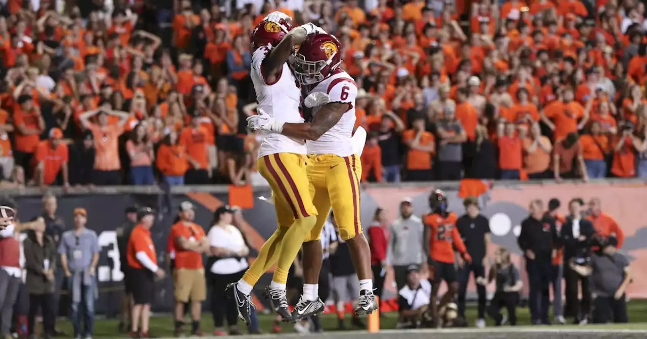 Column: USC showed breathtaking resilience during its best — and ugliest — win of the season