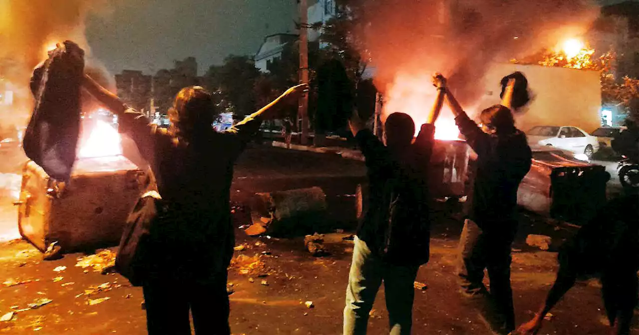 Manifestantes en Iran: «La haine du régime contre les femmes se renforce tous les jours»