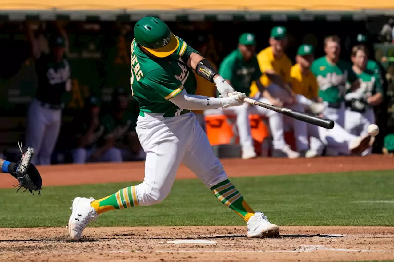 Athletics beat Mets, rough up Jacob deGrom