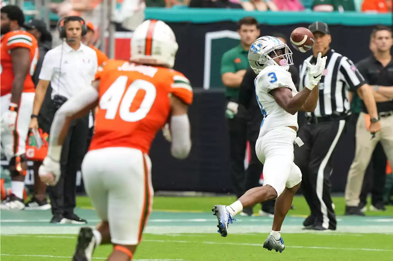 Middle Tennessee Stuns No. 25 Miami, 45-31, With Big Plays