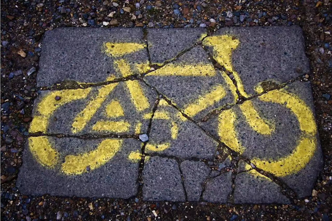 Coroner orders council to mend road defects after cyclist’s death