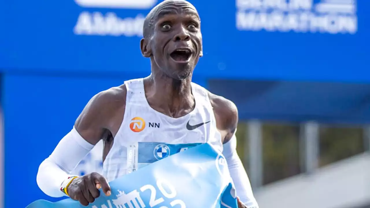 Eliud Kipchoge smashes his own world record at Berlin Marathon