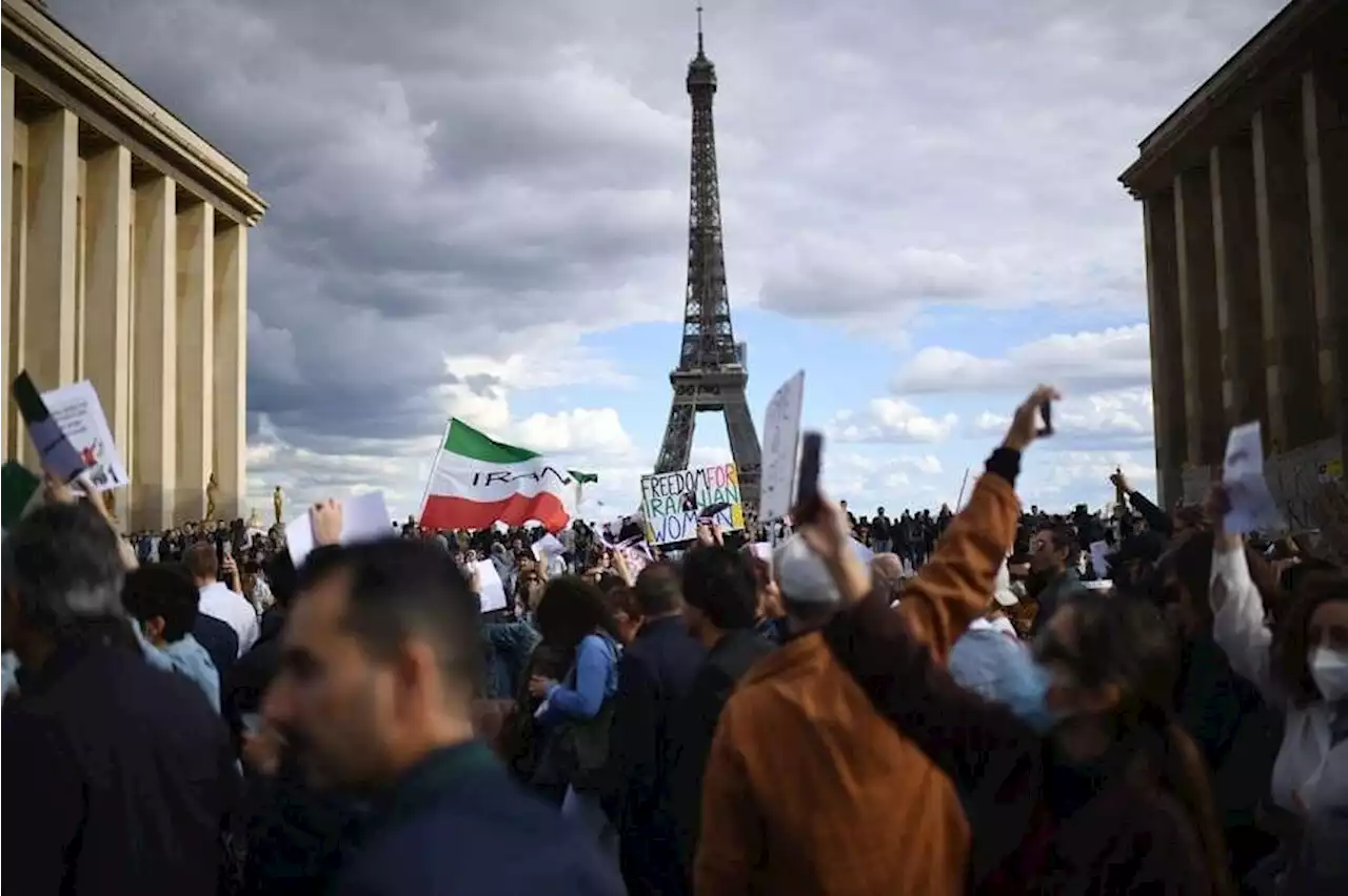 French police use tear gas to thwart Iran protest in Paris