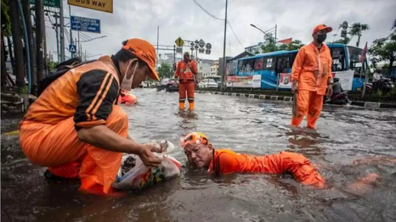 Antisipasi Banjir, Pembangunan Saluran Air 775 Meter di Ciracas Capai 20 Persen