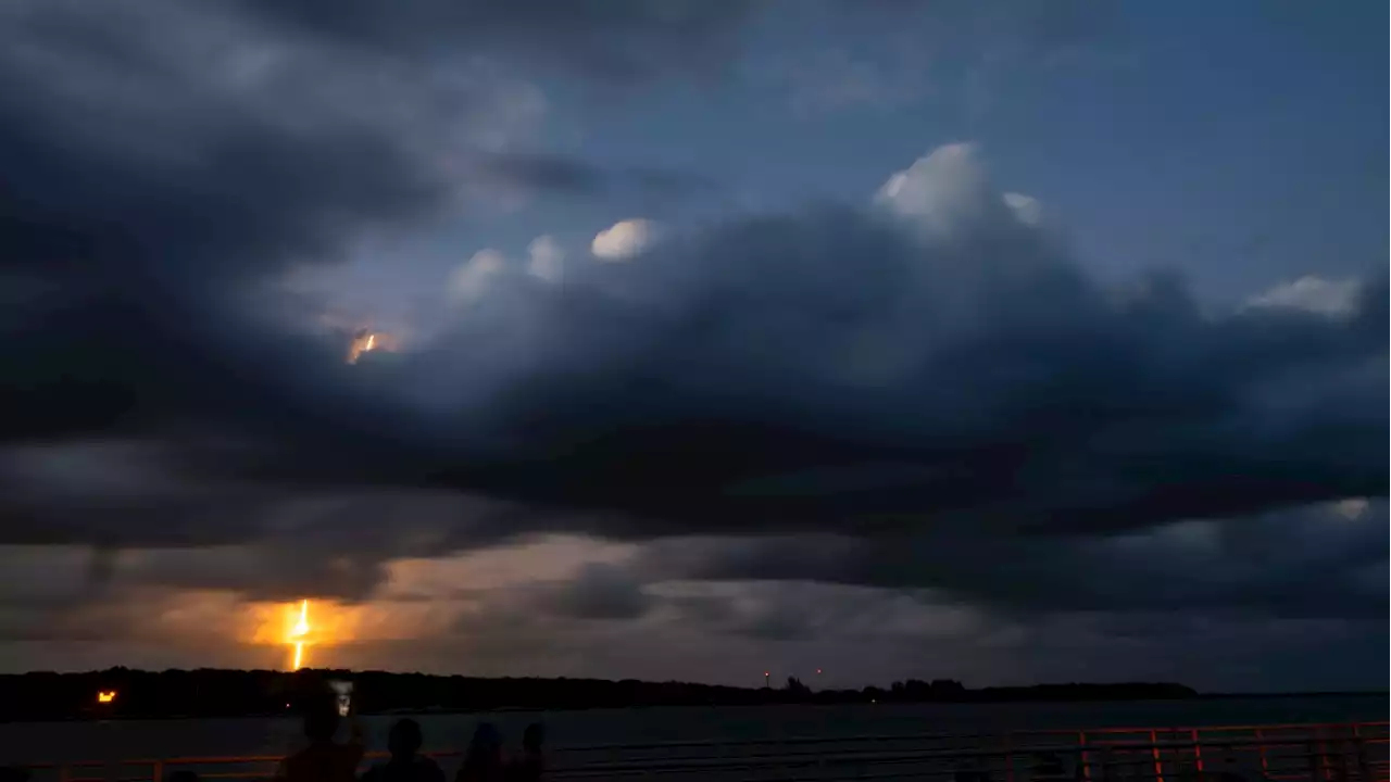 SpaceX Launch Sends East Coast Into a ‘Meteor’ Frenzy