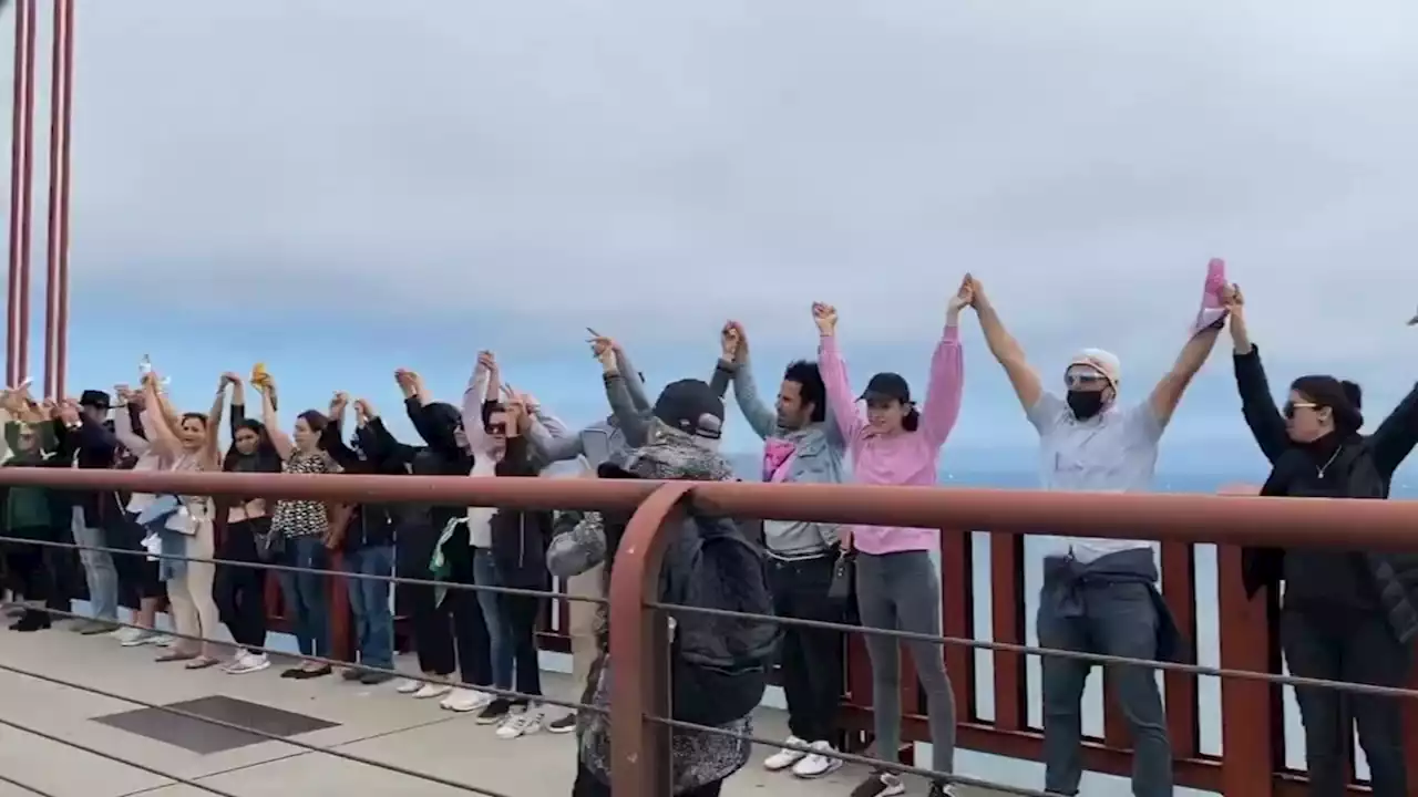 Demonstrators form human chain on Golden Gate Bridge, demand justice for death of Mahsa Amini